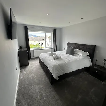 Holiday home Modern Hot Tub 3 Bed *