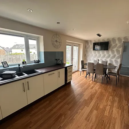 Modern Hot Tub 3 Bed Casa vacanze