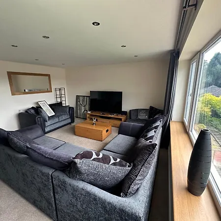 Modern Hot Tub 3 Bed Keswick